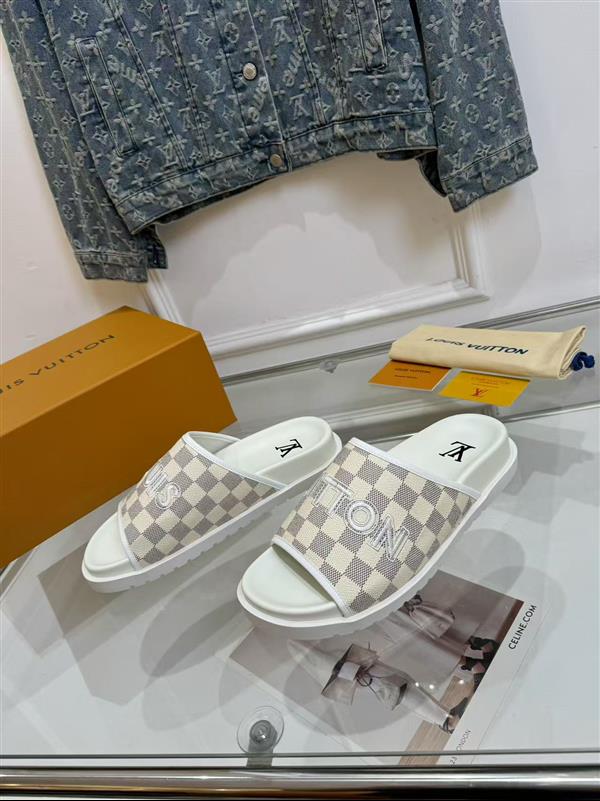 20251128184543799 210